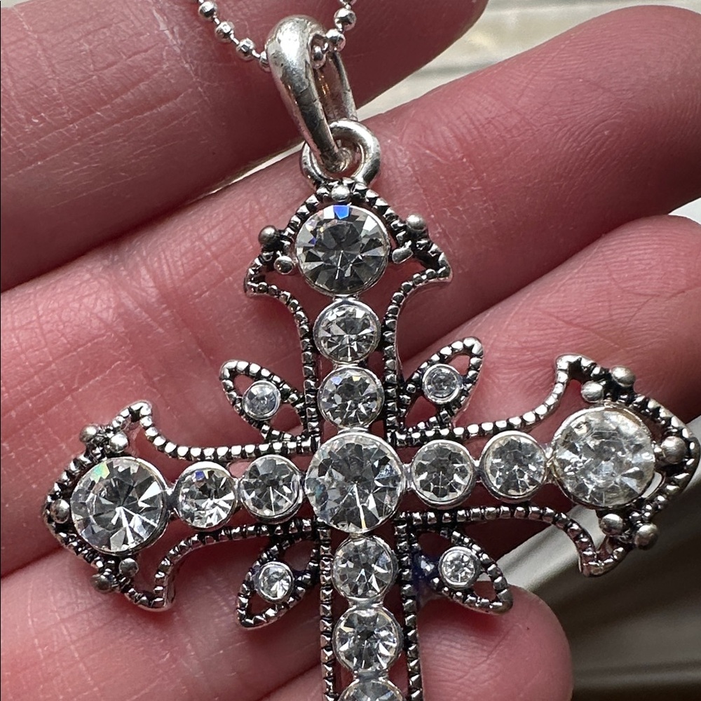 Cross Pendant - Picture 3 of 4